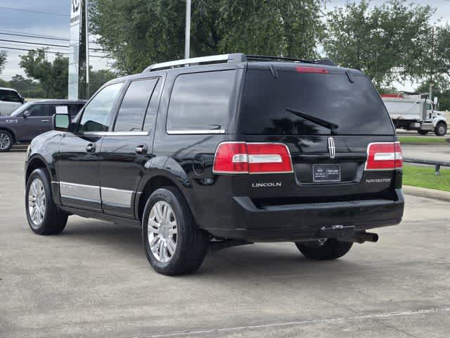 Thumbnail: 2011 Lincoln Navigator - 4