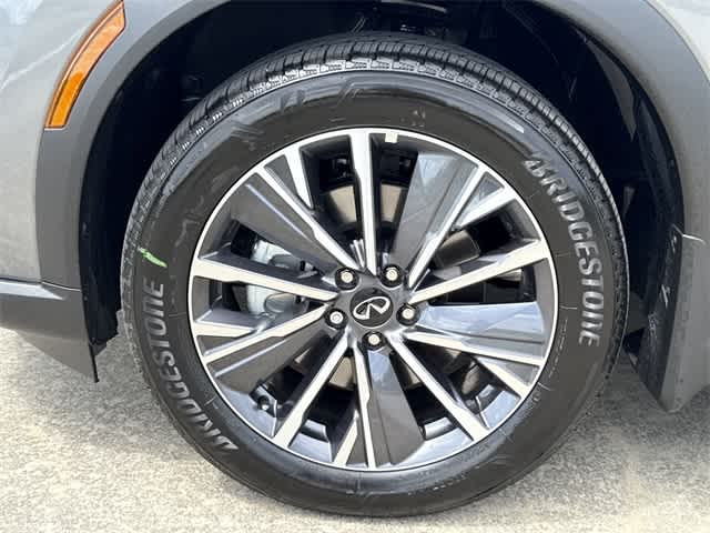 Thumbnail: 2026 INFINITI QX60 - 7