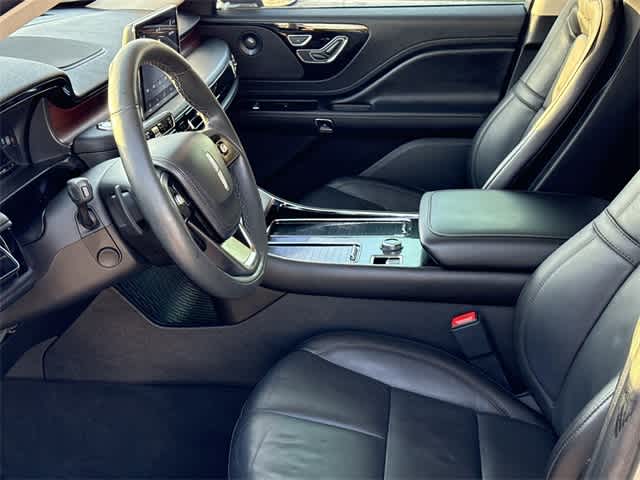 Thumbnail: 2023 Lincoln Aviator - 10