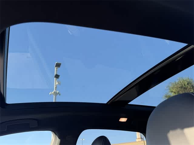 Thumbnail: 2023 INFINITI QX50 - 24