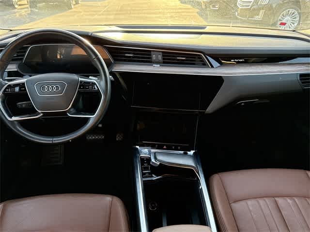 Thumbnail: 2019 Audi e-tron - 15
