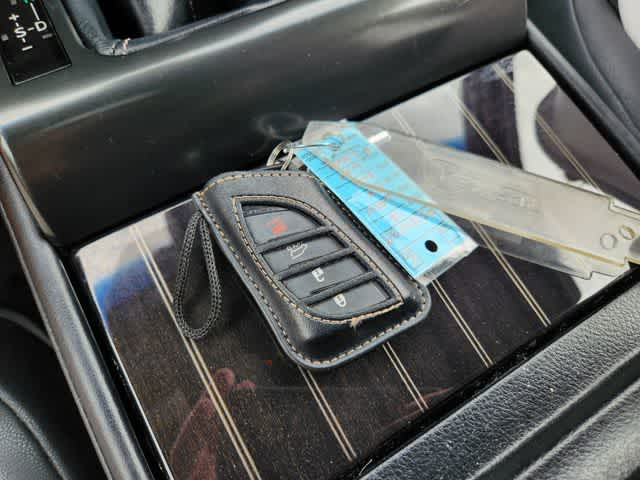 Thumbnail: 2023 Lexus GX - 20