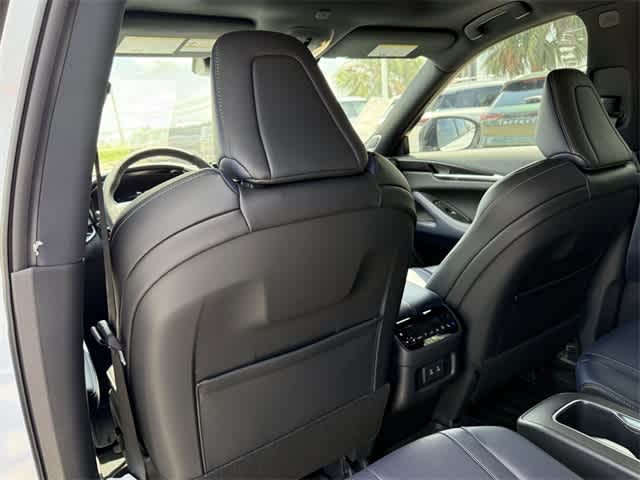 Thumbnail: 2026 INFINITI QX60 - 14