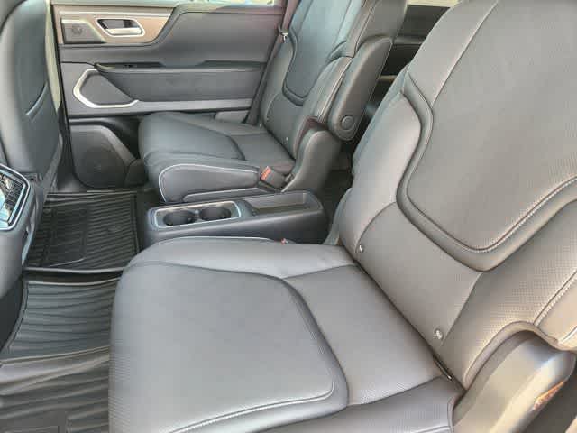 Thumbnail: 2026 INFINITI QX80 - 13