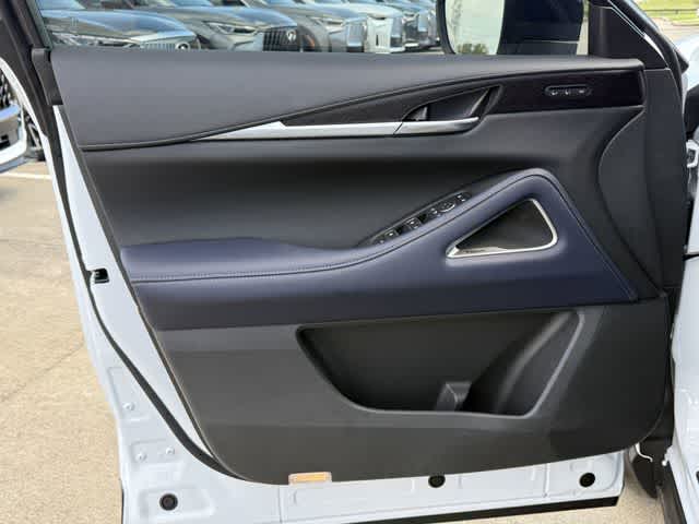 Thumbnail: 2026 INFINITI QX60 - 8