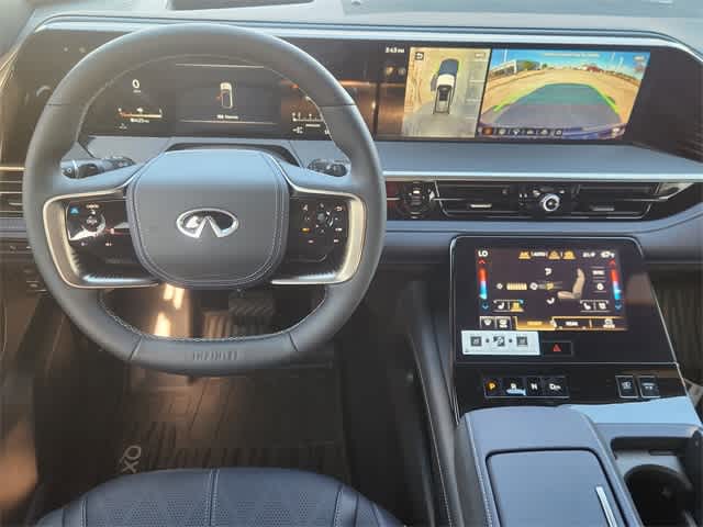 Thumbnail: 2026 INFINITI QX80 - 15