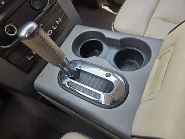 Thumbnail: 2008 Lincoln Mark LT - 18