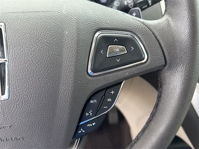 Thumbnail: 2019 Lincoln MKC - 20