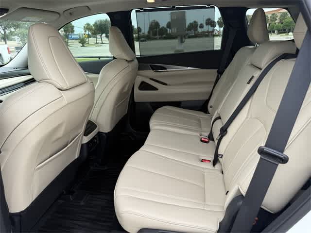 Thumbnail: 2023 INFINITI QX60 - 13