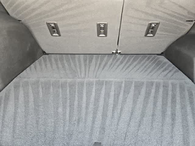 Thumbnail: 2018 Chevrolet Equinox - 18