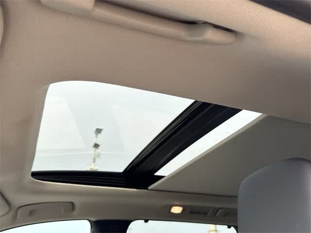 Thumbnail: 2023 INFINITI QX60 - 24