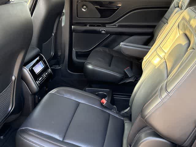 Thumbnail: 2023 Lincoln Aviator - 14