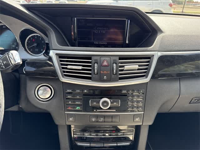 Thumbnail: 2010 Mercedes-Benz E-Class - 17