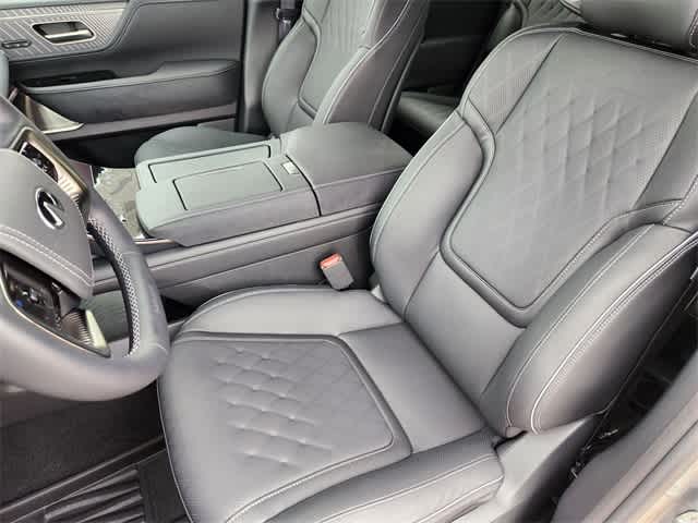 Thumbnail: 2026 INFINITI QX80 - 11