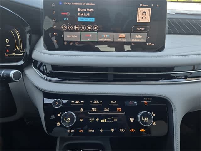 Thumbnail: 2026 INFINITI QX60 - 17