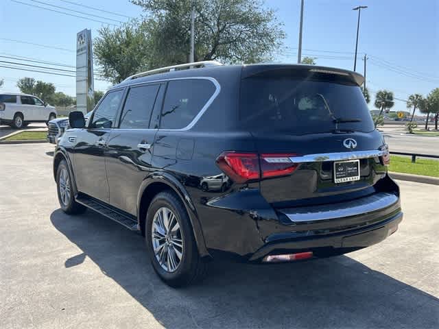 2021 INFINITI QX80 Luxe 3