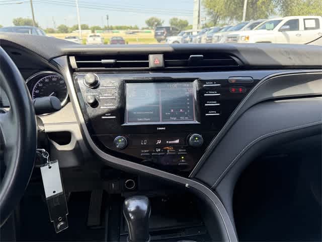 Thumbnail: 2020 Toyota Camry - 18