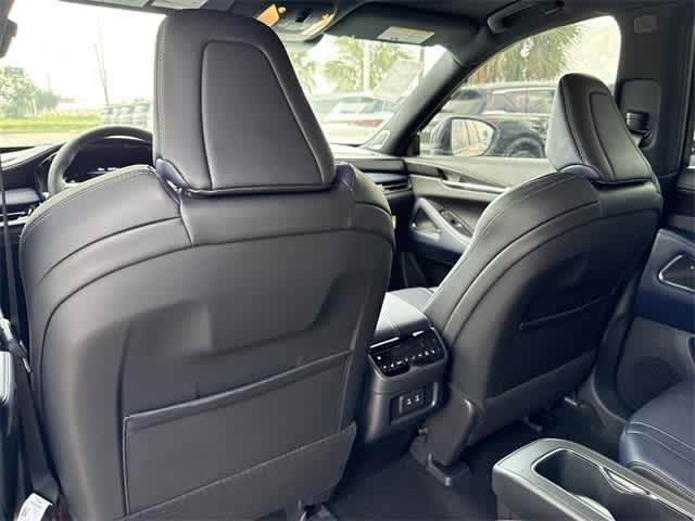 Thumbnail: 2026 INFINITI QX60 - 15