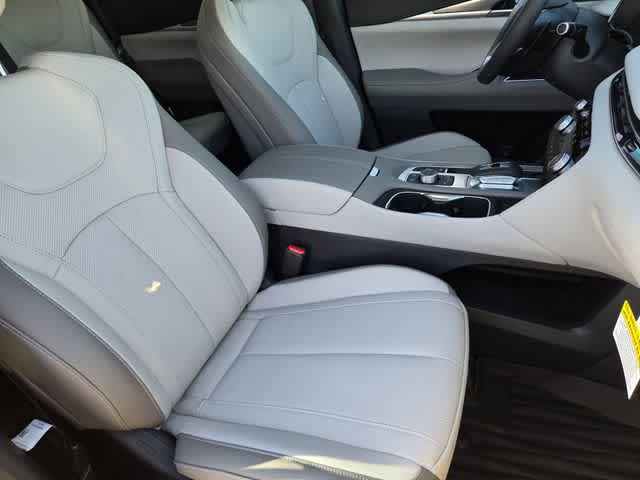 Thumbnail: 2026 INFINITI QX60 - 13