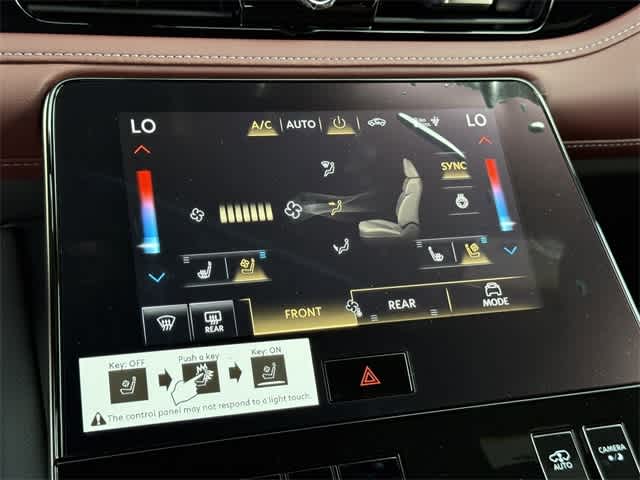 Thumbnail: 2026 INFINITI QX80 - 28