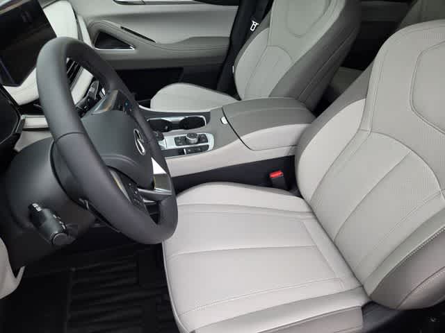 Thumbnail: 2027 INFINITI QX60 - 11