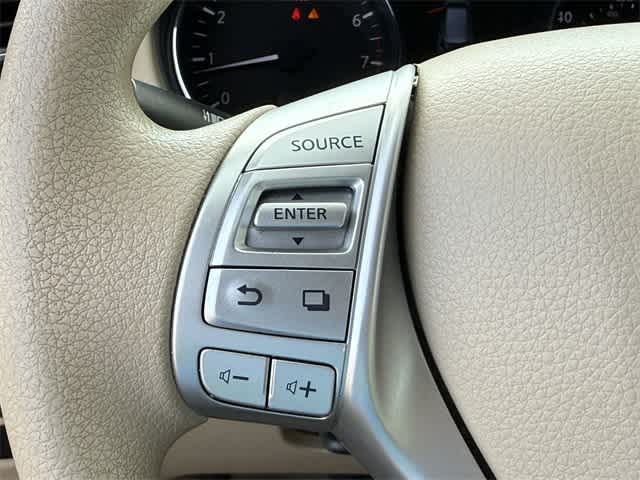 Thumbnail: 2014 Nissan Rogue - 20