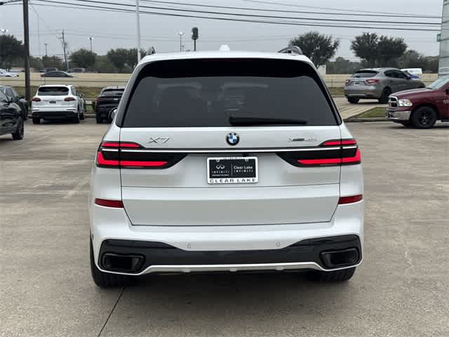 Thumbnail: 2023 BMW X7 - 4