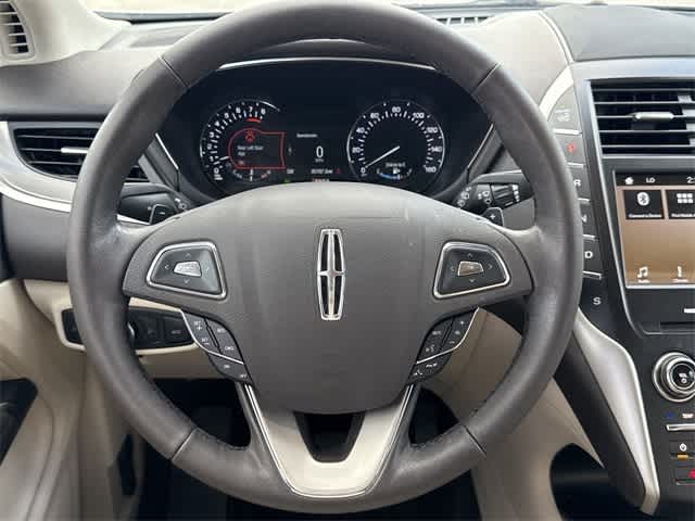 Thumbnail: 2019 Lincoln MKC - 17