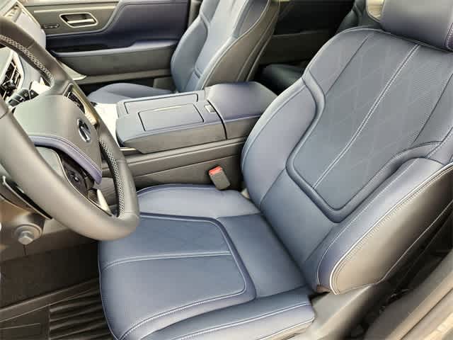 Thumbnail: 2026 INFINITI QX80 - 11