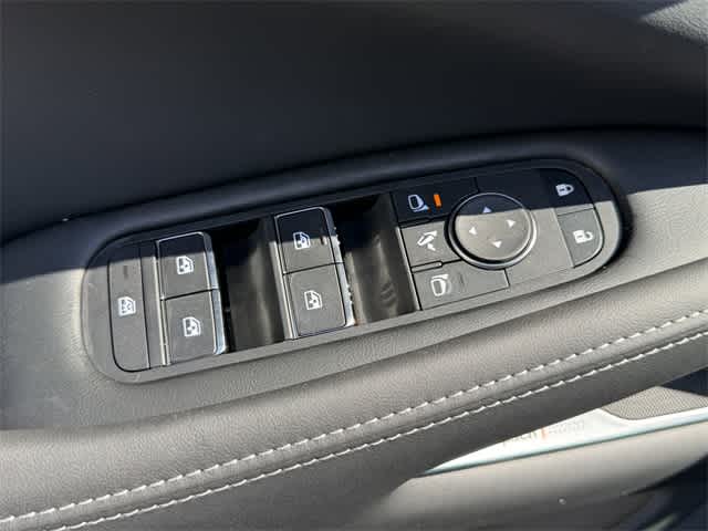 Thumbnail: 2026 INFINITI QX60 - 8