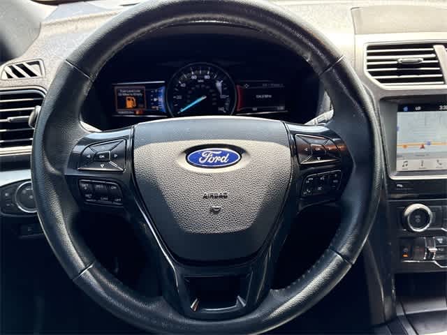 Thumbnail: 2017 Ford Explorer - 17