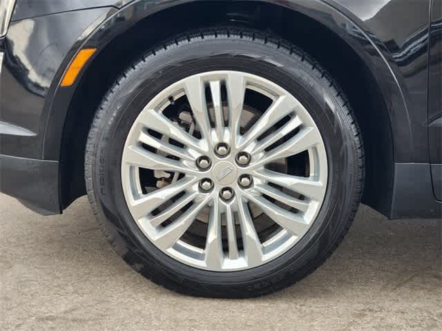 Thumbnail: 2017 Cadillac XT5 - 8