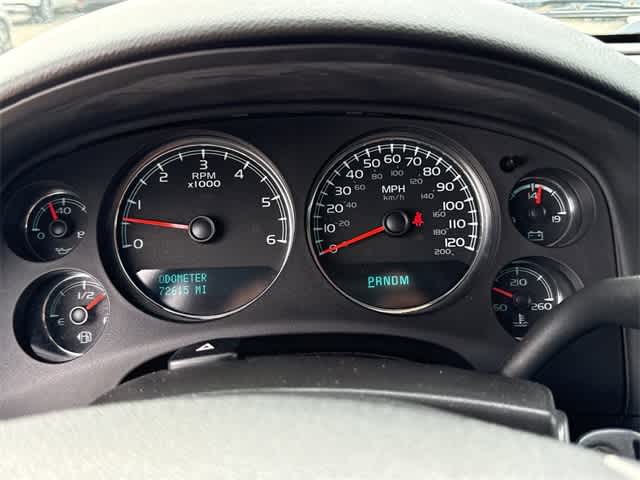 Thumbnail: 2013 Chevrolet Tahoe - 22