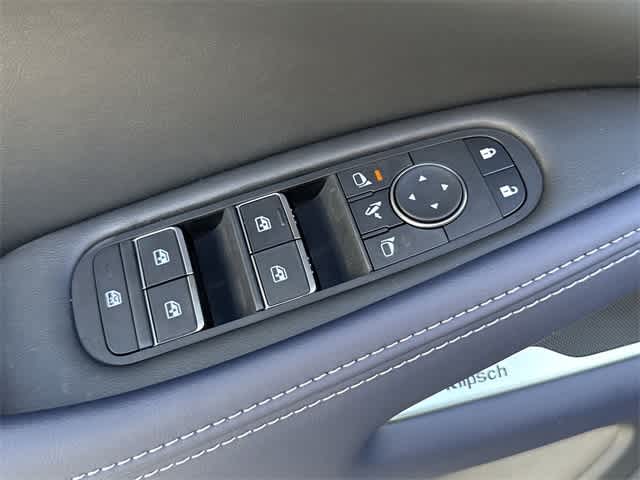 Thumbnail: 2026 INFINITI QX60 - 9