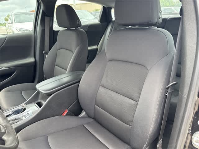 2023 Chevrolet Malibu LT 12