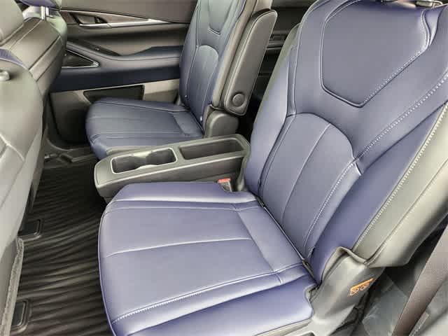 Thumbnail: 2026 INFINITI QX60 - 13