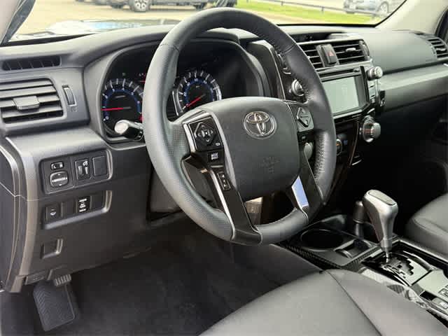 Thumbnail: 2019 Toyota 4Runner - 10