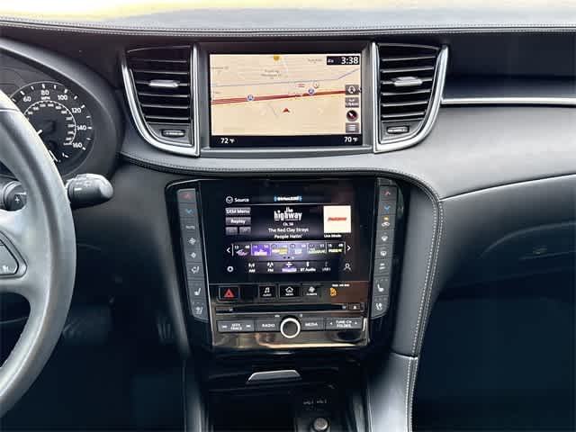 Thumbnail: 2022 INFINITI QX55 - 19