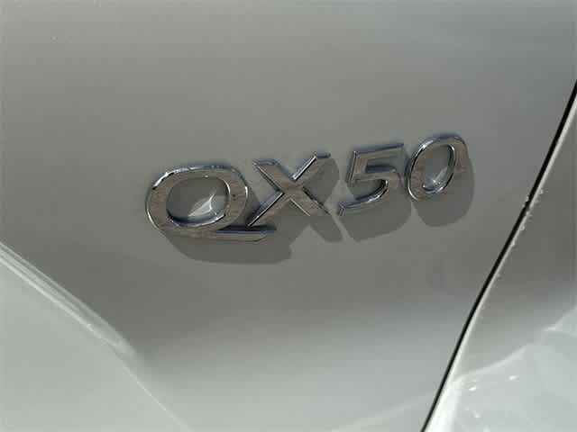 2022 INFINITI QX50 Luxe 5