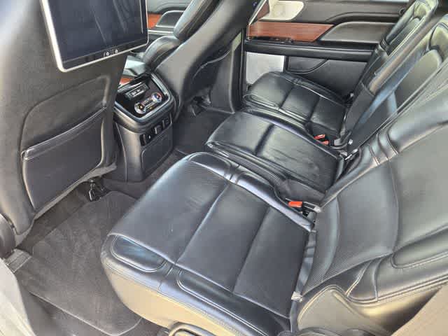 Thumbnail: 2021 Lincoln Navigator - 11