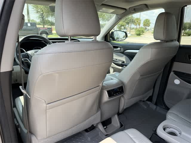Thumbnail: 2017 Toyota Highlander - 14