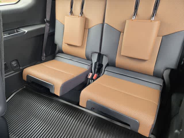 Thumbnail: 2024 Lexus GX - 14