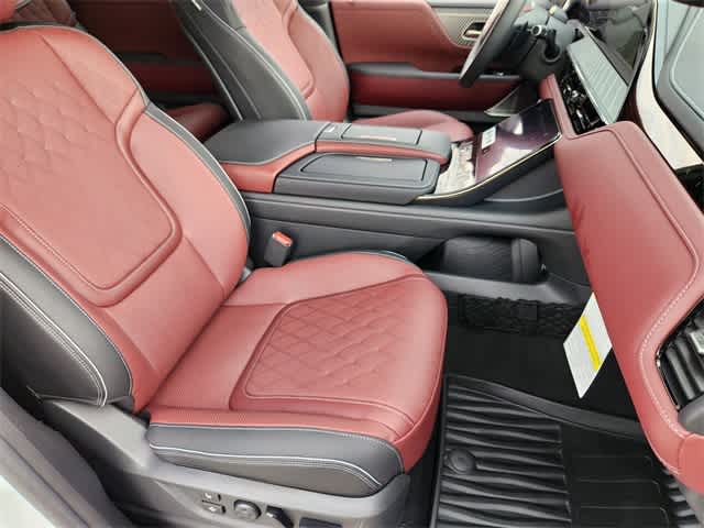 Thumbnail: 2026 INFINITI QX80 - 14