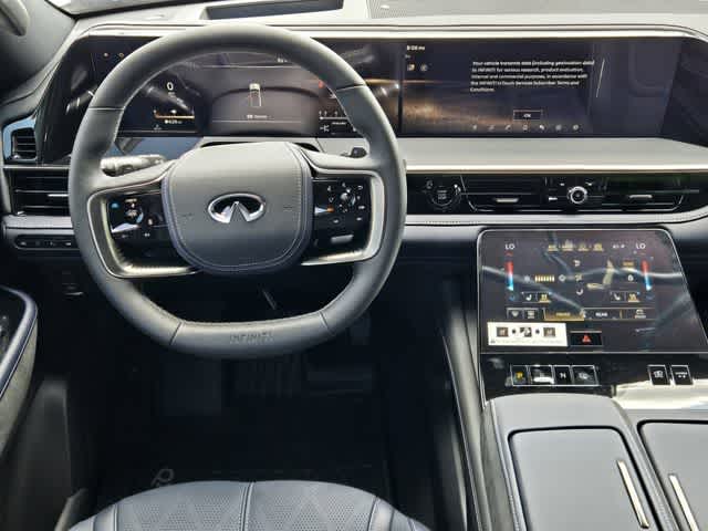 Thumbnail: 2026 INFINITI QX80 - 16