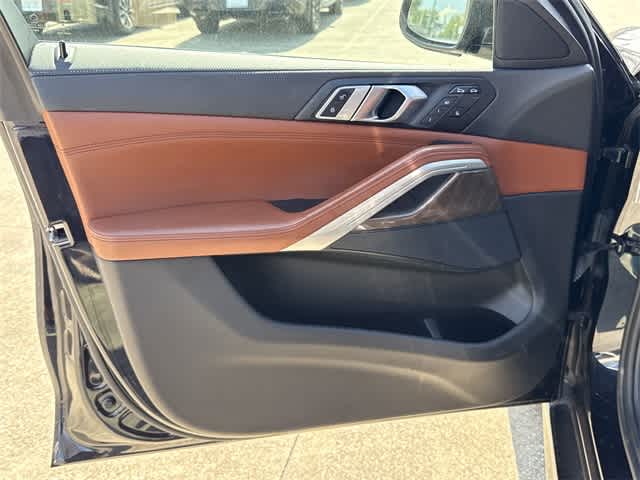 Thumbnail: 2022 BMW X6 - 8