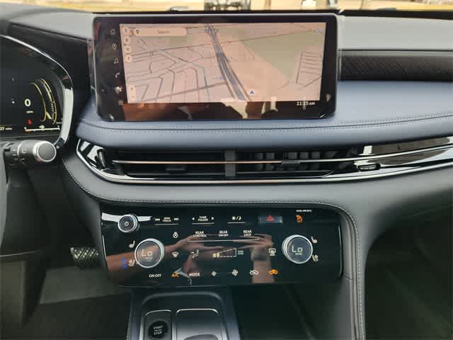 Thumbnail: 2026 INFINITI QX60 - 16