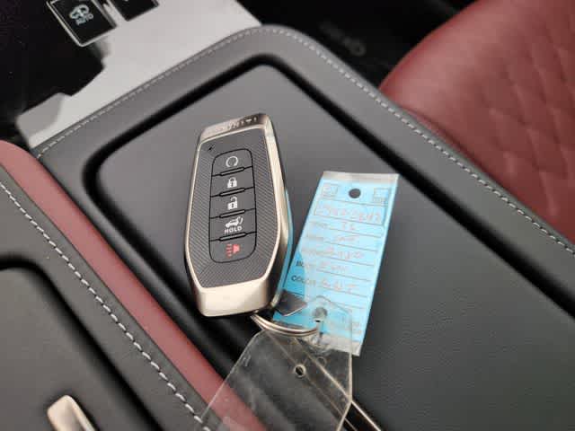 Thumbnail: 2026 INFINITI QX80 - 20