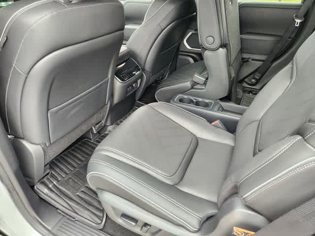 Thumbnail: 2026 INFINITI QX80 - 12