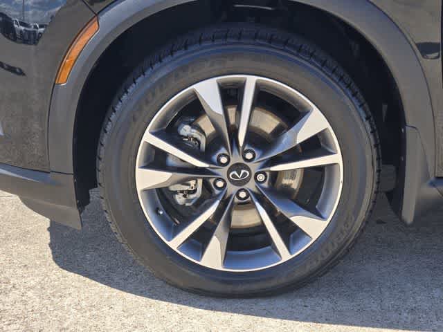 Thumbnail: 2023 INFINITI QX60 - 8