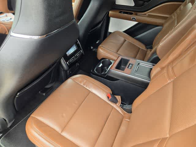Thumbnail: 2021 Lincoln Aviator - 10